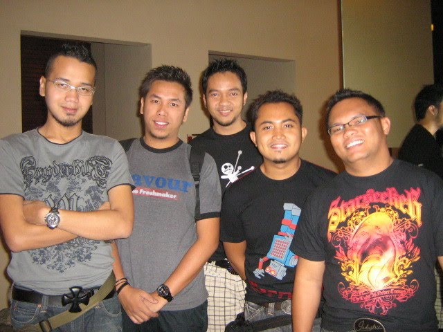 Kerispatih - Cuma Manusia